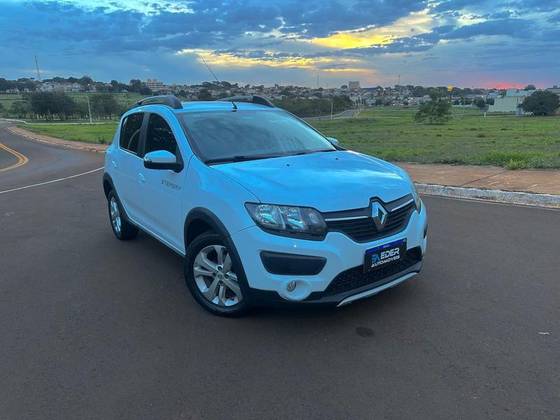 RENAULT SANDERO 1.6 STEPWAY 8V FLEX 4P MANUAL RENAULT SANDERO 1.6 STEPWAY 8V FLEX 4P MANUAL
